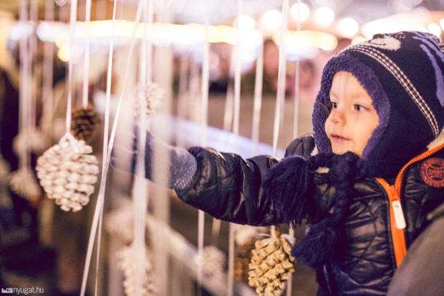 Kezdődik az Advent, nyílnak a kis ablakocskák a naptárban!